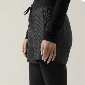 Athleta Black Quilted Apres Ski Shorts Sz.2 NWT